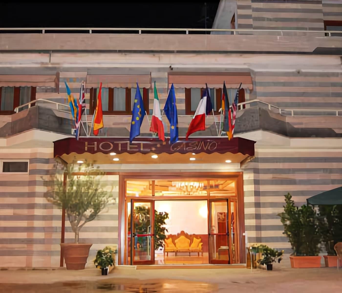 Hotel Centrale サバウディア エクステリア 写真